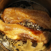 画像をギャラリービューアに読み込む, 広島産　老舗割烹料理が作るホロホロ食感の「豚の角煮」【山福】
